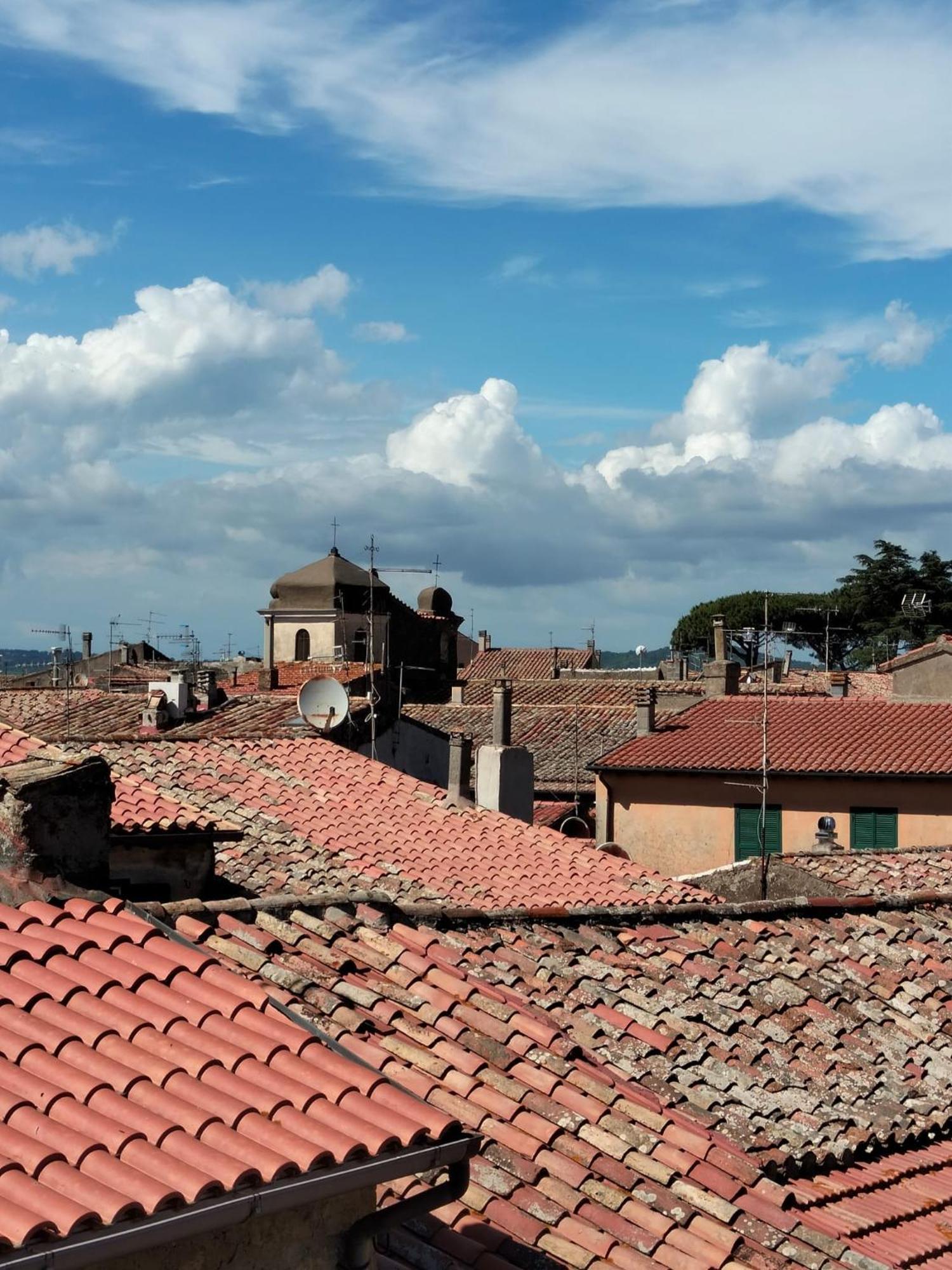 Piazza Varese Valentano 外观 照片